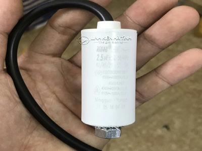 Tụ điện tủ lạnh có vít CBB65D 2.5UF 450V