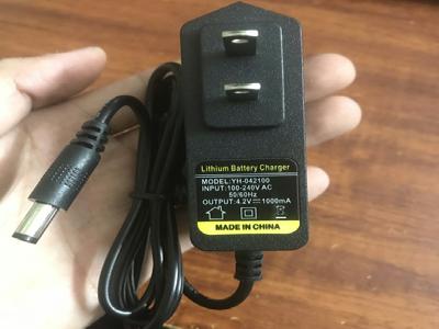 Adapter sạc pin Nguồn sạc Pin 2A 4.2V